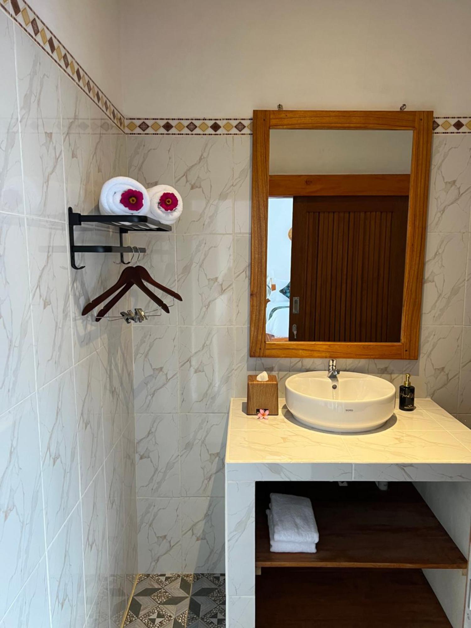Bisbis House Iseh Village Selat Экстерьер фото