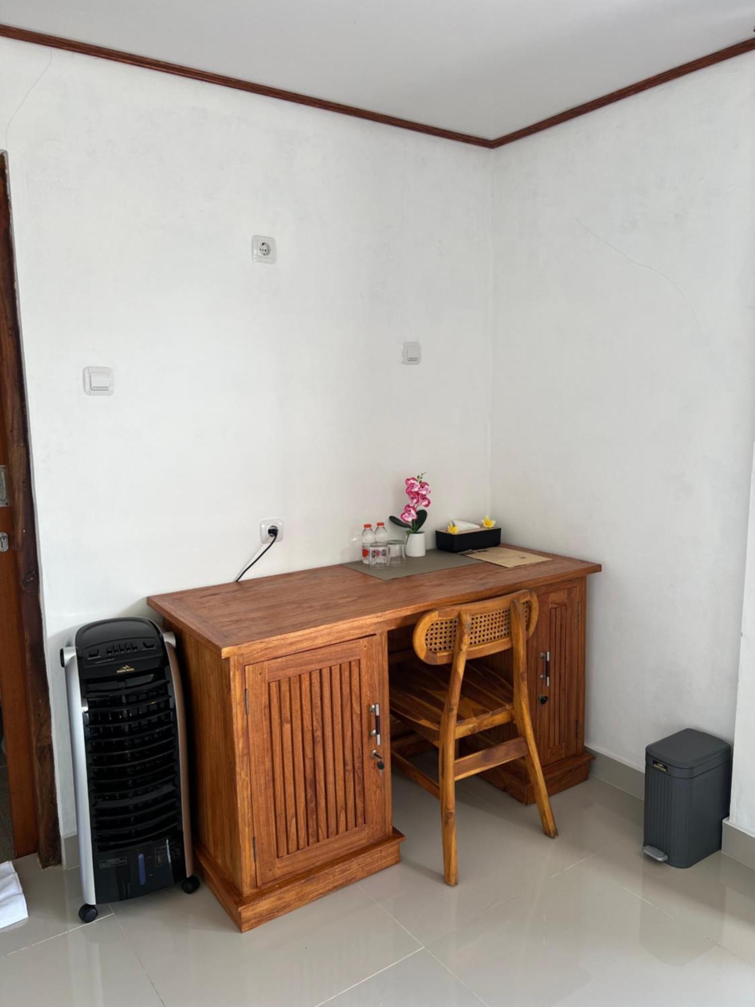 Bisbis House Iseh Village Selat Экстерьер фото